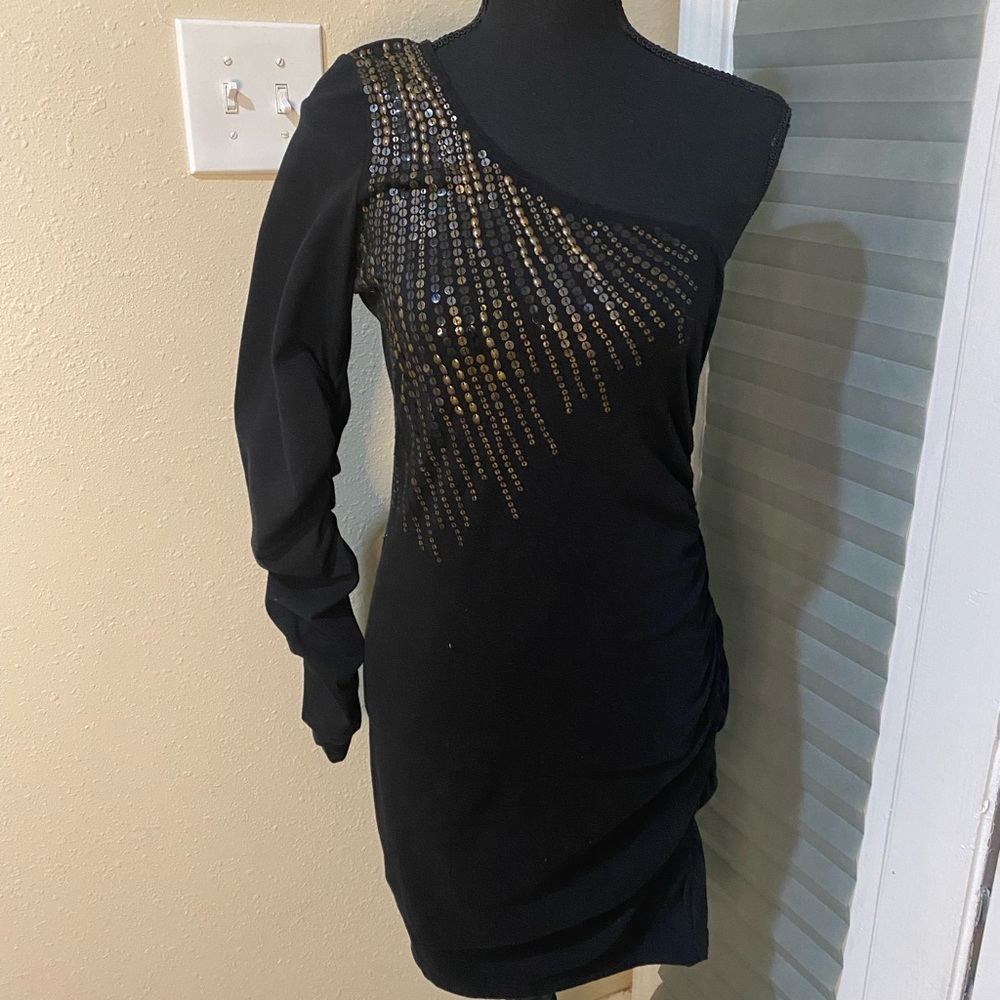 5 for $20 BUNDLE DEAL Buffalo David Bitton Black One Shoulder MIDI Dress